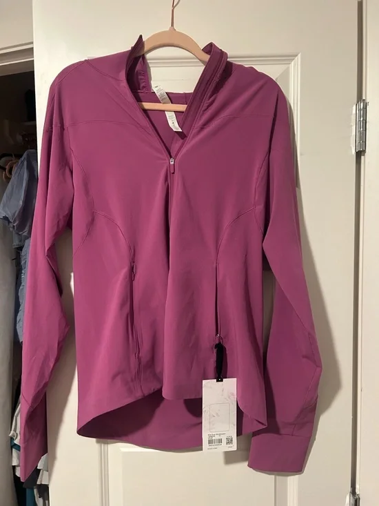 lululemon athletica Mist Over Windbreaker in Magenta - Picture 4 of 5